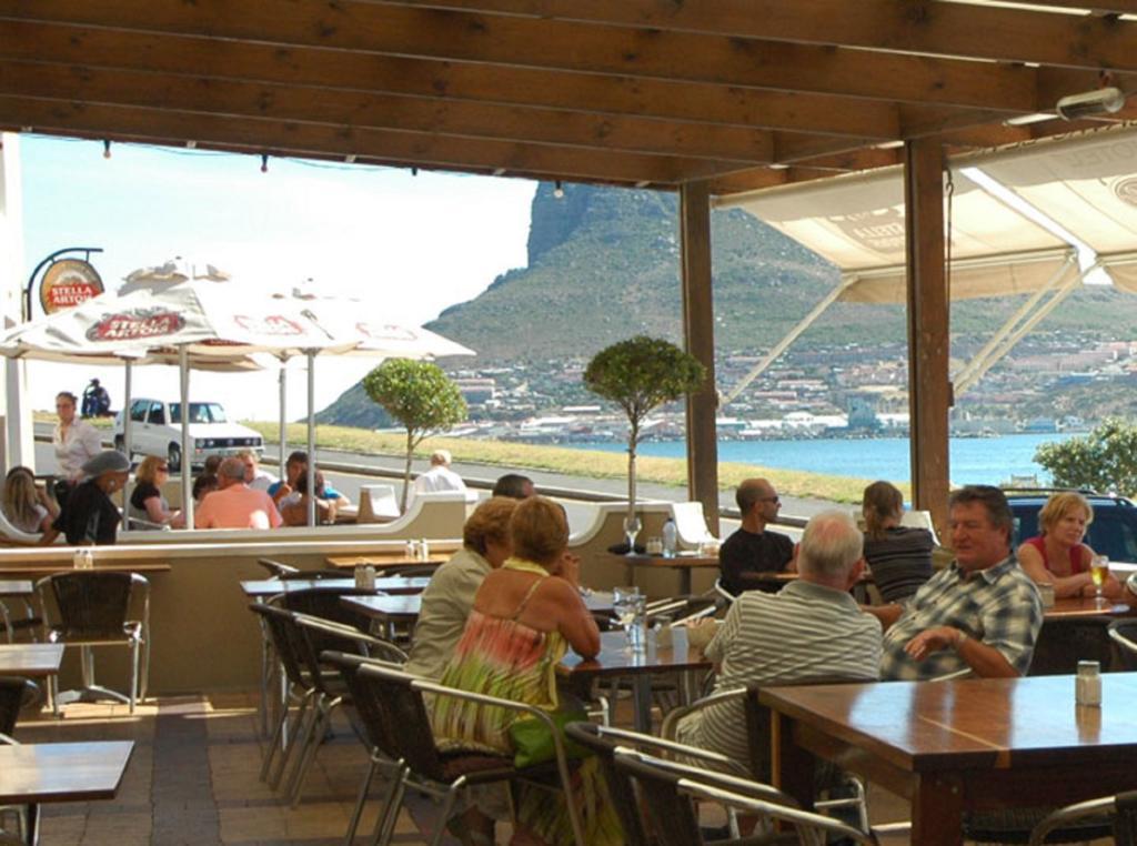 Chapmans Peak Beach Hotel Hout Bay Exteriör bild