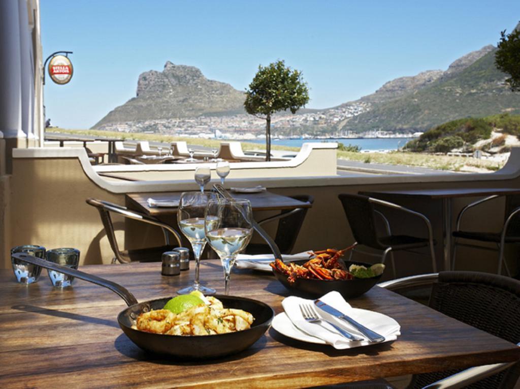 Chapmans Peak Beach Hotel Hout Bay Exteriör bild